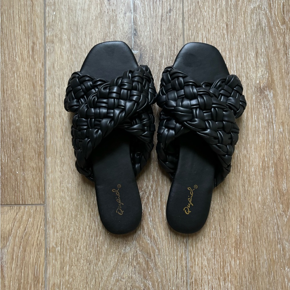 COPY - Black Qupid quilted slides